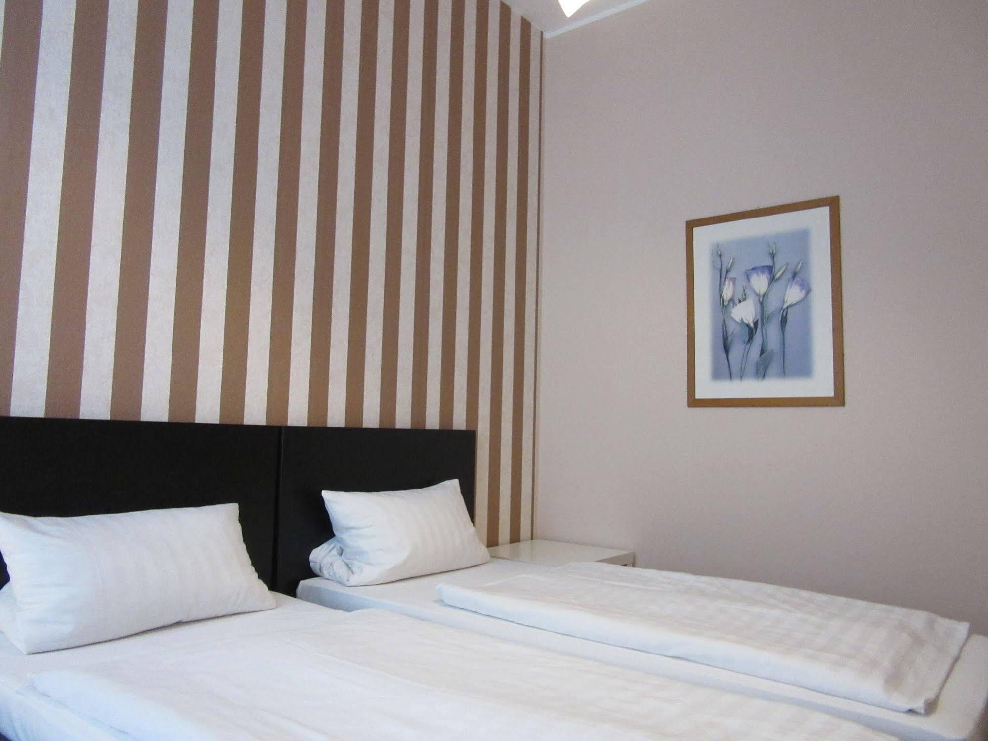 Hotel-pension Charlottenburg Affittacamere *