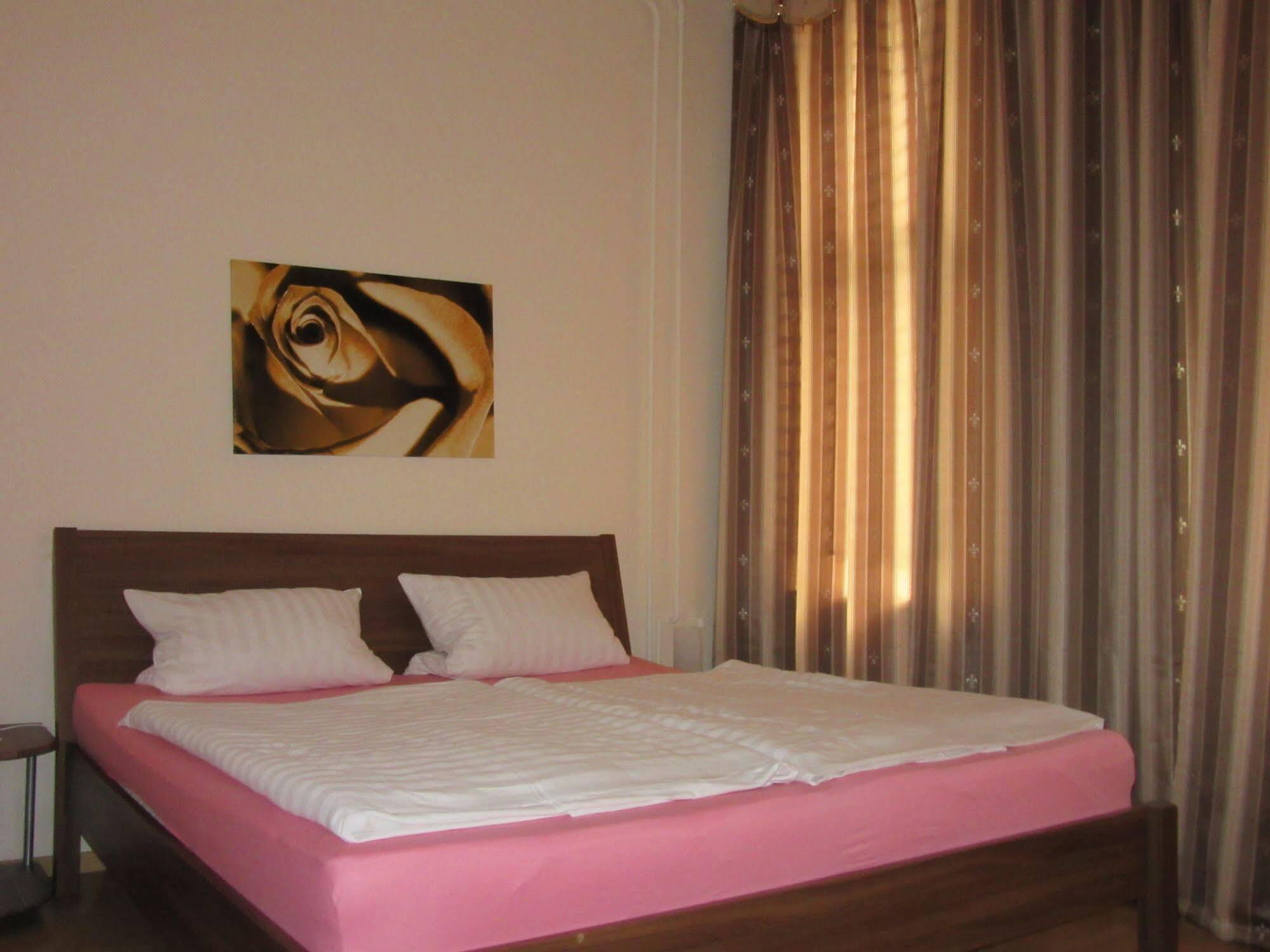 Hotel-pension Charlottenburg Affittacamere